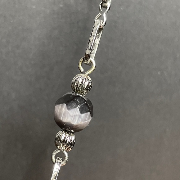 Lia Sophia Cats Eye Dalmatian Jasper Lariat 16-19” Necklace - Picture 3 of 9